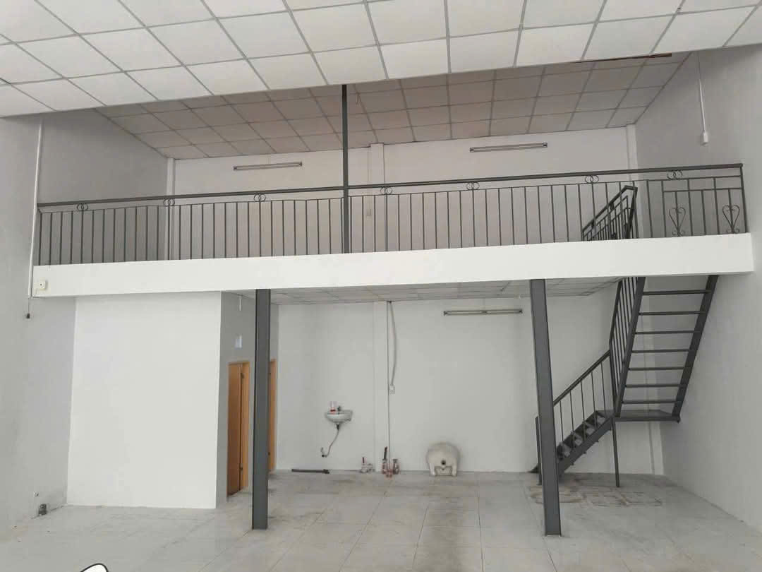 Cho thuê nhà mặt tiền Lê Cao Lãng 160m² - NGANG 8M - Ảnh 2